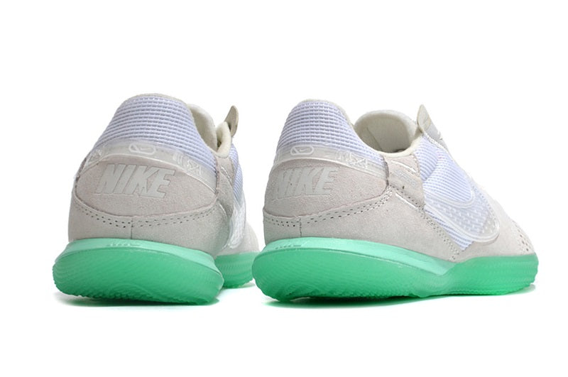 NIKE STREETGATO (IC)