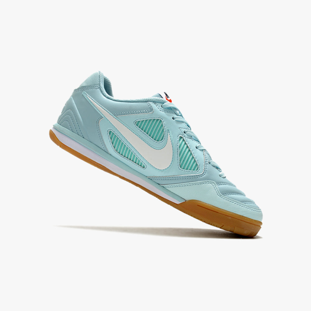 NIKE SB GATO X SUPREME (IC)
