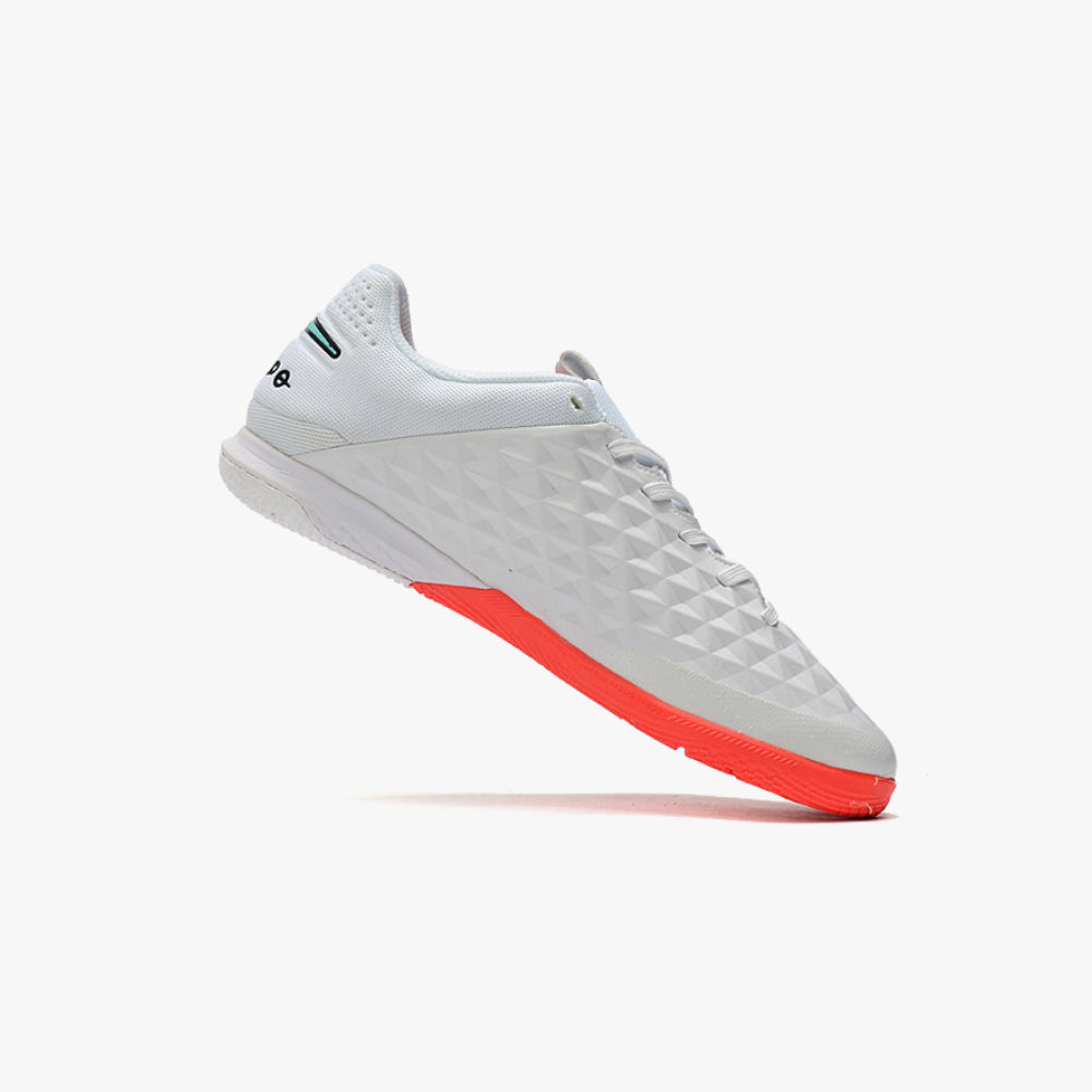 NIKE TIEMPO LEGEND 8 (IC)
