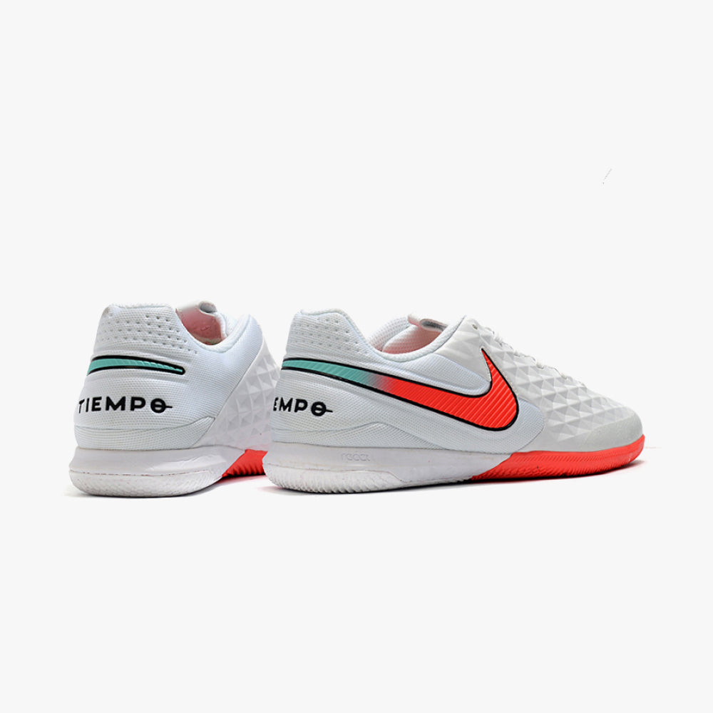 NIKE TIEMPO LEGEND 8 (IC)