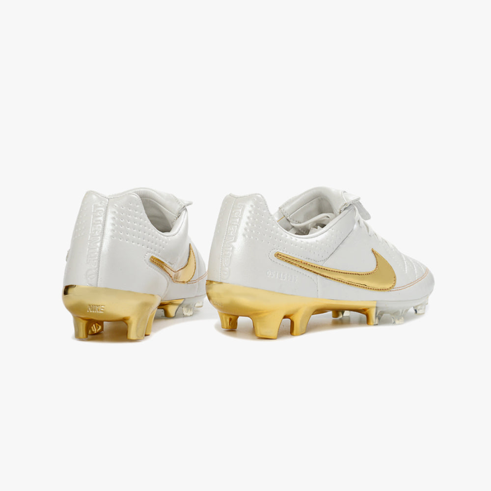 NIKE TIEMPO LEGEND R10 RONALDINHO (FG)