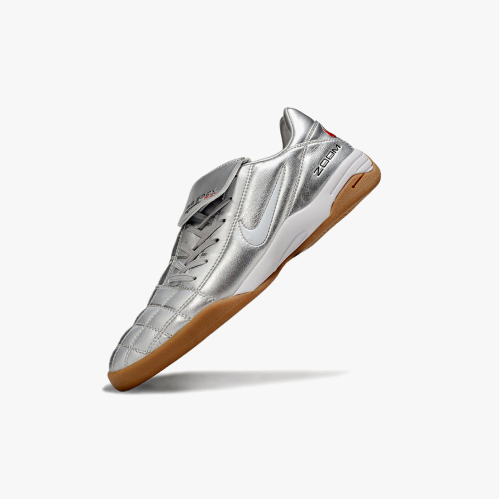 NIKE TOTAL 90 (IC)