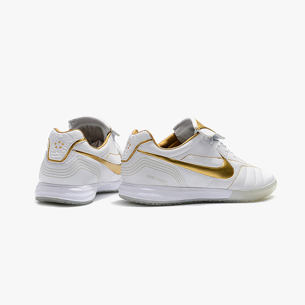 NIKE TIEMPO RONALDO R10 (IC)