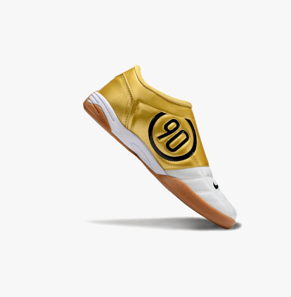 NIKE TOTAL 90 (IC)