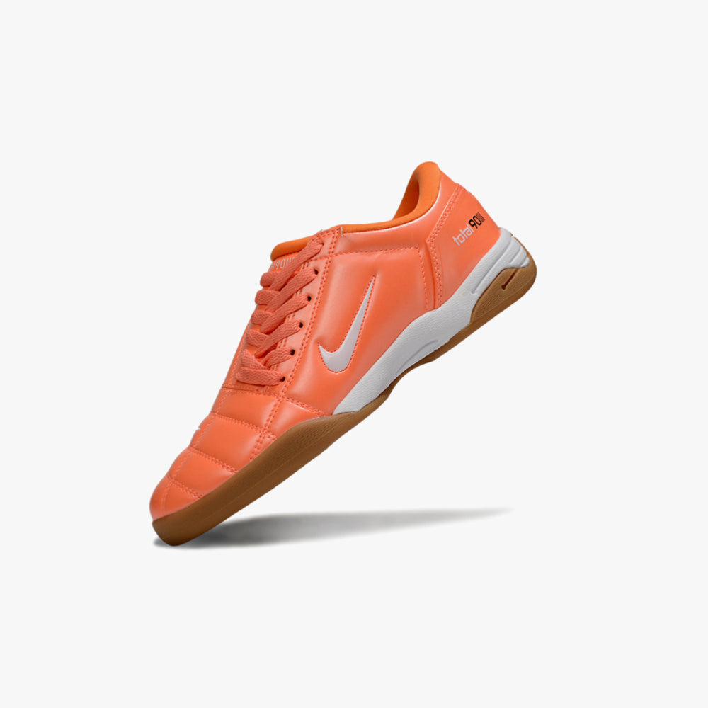 NIKE TOTAL 90 (IC)