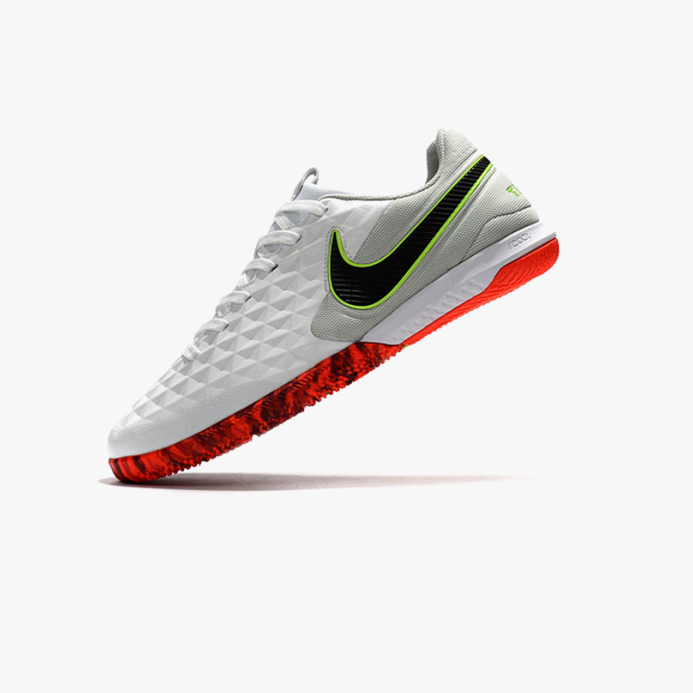 NIKE TIEMPO LEGEND 8 (IC)