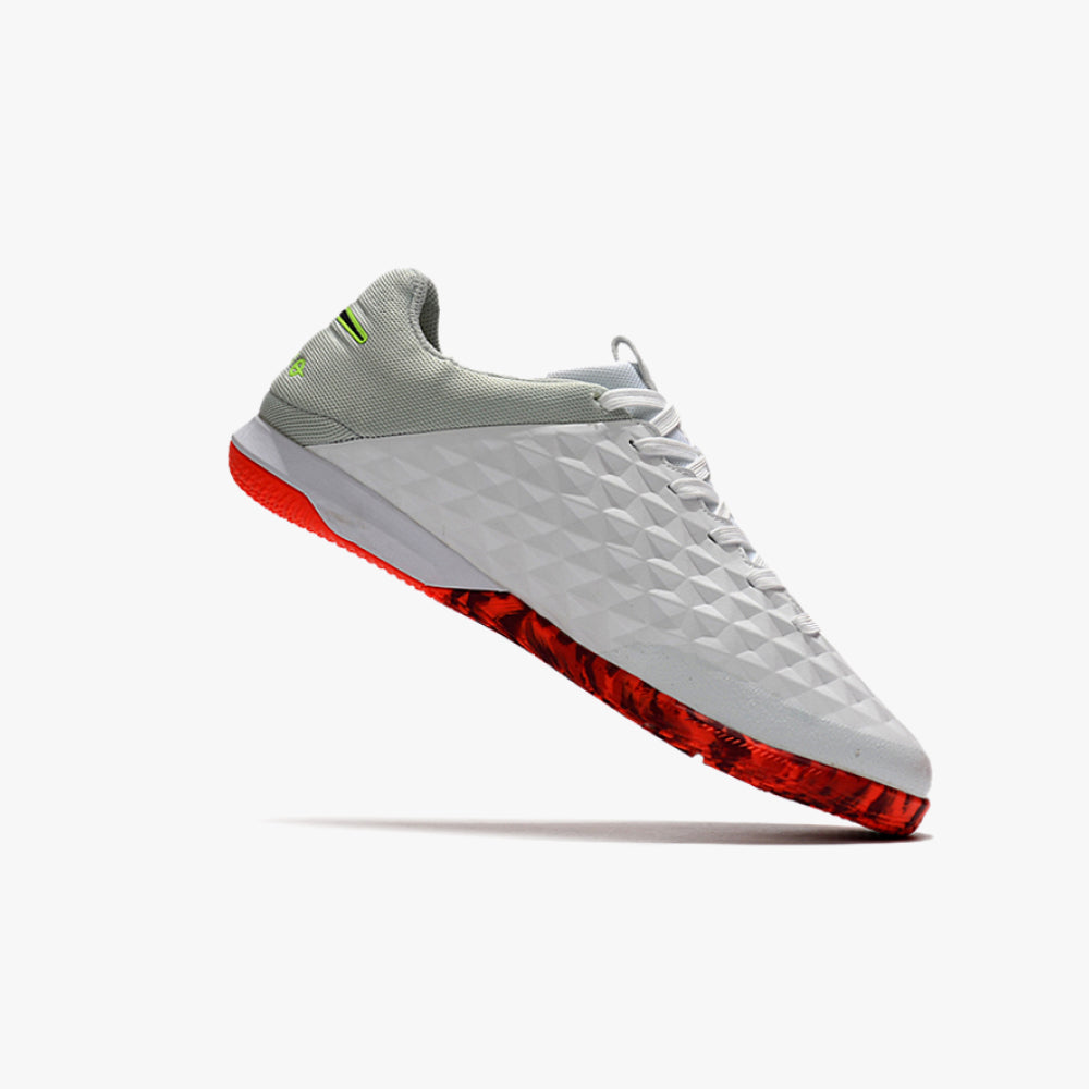 NIKE TIEMPO LEGEND 8 (IC)