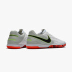 NIKE TIEMPO LEGEND 8 (IC)